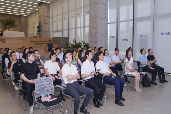 民进长沙市委会企联会举办主题沙龙活动暨常务理事会议6