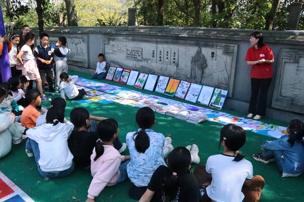 点亮村小孩子的艺术梦——民进岳麓区工委开展送教下乡活动2