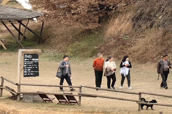 参观湖南航空馆，考察“绿心”新农村——民进雅礼中学支部赴雨花