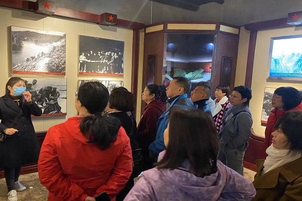 民进雨花区工委医卫支部赴王震故居开展“凝心铸魂强根基、团结奋