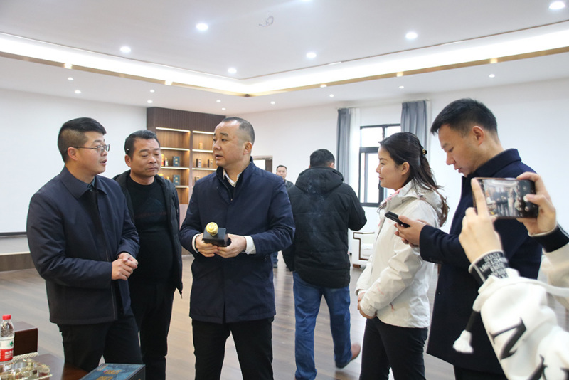 汨罗市市委办主任刘勇莅临我厂指导工作