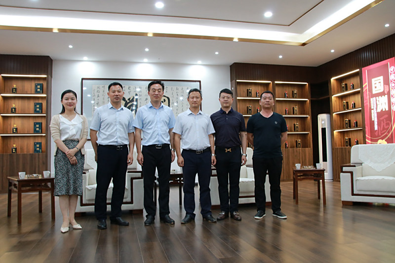 汨羅市市委副書記、市長林恒求蒞臨我廠指導工作