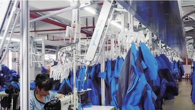 株洲服饰生产企业与数字企业携手实施数字化改造，推动传统服饰生产向智能化转型—数智化，颠覆传统服饰生产