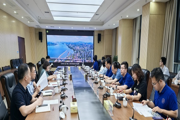 民进中央青工委杨金龙副主任一行赴望城开展科研转化调研活动 (