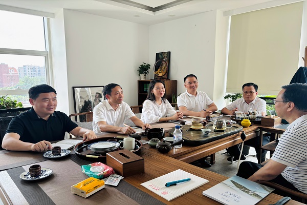贺茂云一行赴民进中央青工委开展科创转化工作交流活动 (2)