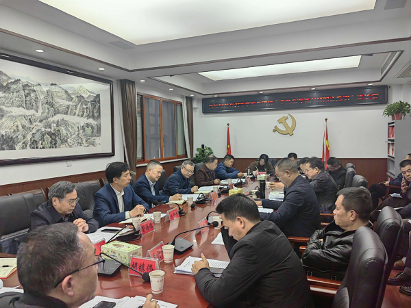 民进湖南省委会专职副主委黄铁华带队赴新邵县调研会员企业和“十