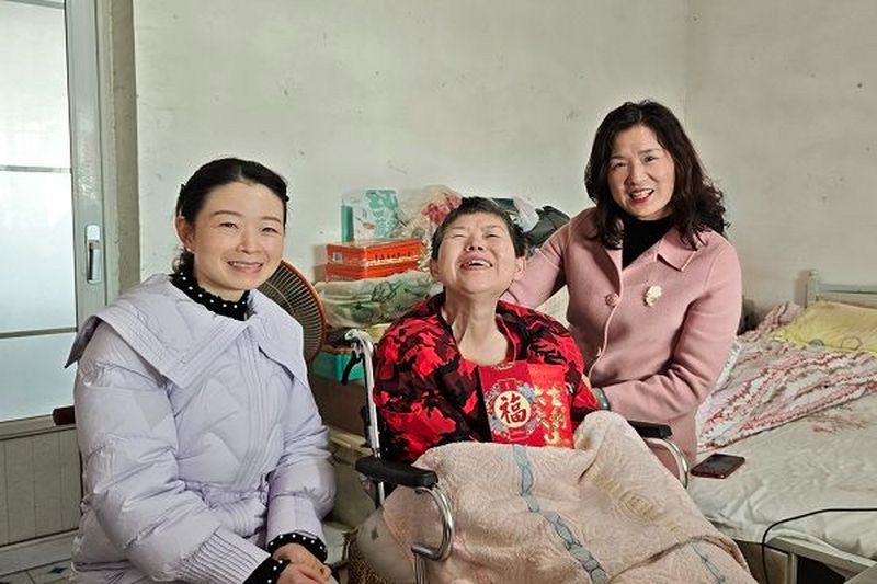 民进长沙市委会赴平江看望慰问患病会员王翔2