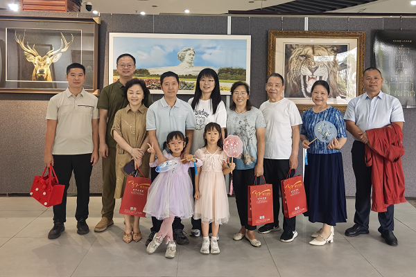民进长沙市实验中学支部开展“赏湖湘非遗 凝支部同心”主题活动