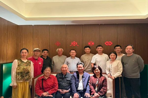 民进雨花区工委举办重阳节老会员茶话会 民进雨花区工委举办重阳节老会员茶话会